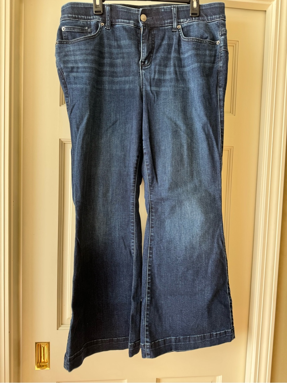 Torrid Dark Blue Women's Bombshell Flare Jeans